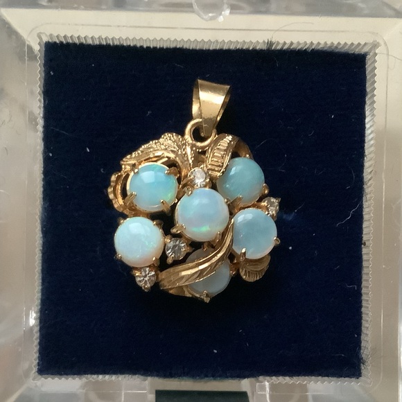 new vintage SS Opal pendant charm (flashes green) - Picture 5 of 16